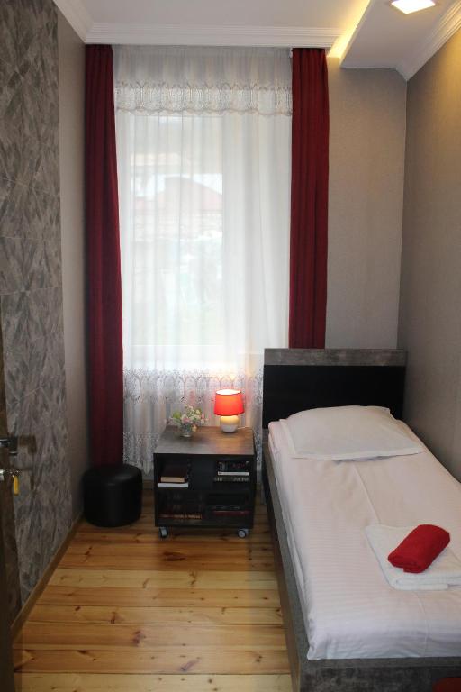 Homestay Lela and Mari room 2